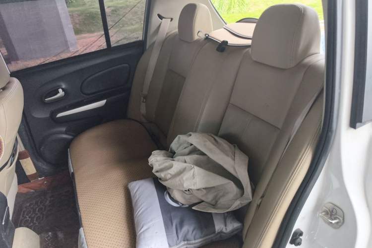 Used Venucia R50 2012 1.6L Manual Luxury Edition Left Rear Seat
