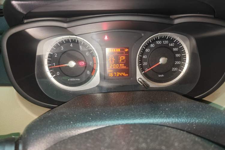 Used Venucia R50 2012 1.6L Automatic Comfort Edition Odometer Close Up