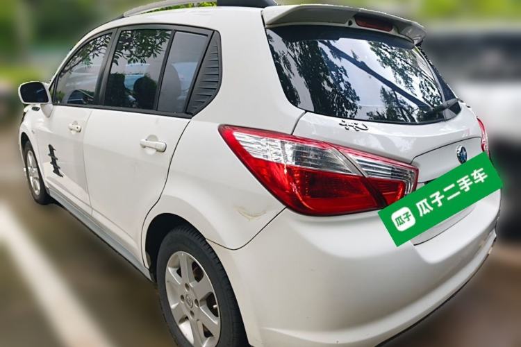 Used Venucia R50 2012 1.6L Manual Luxury Edition Rear Left 45 Deg