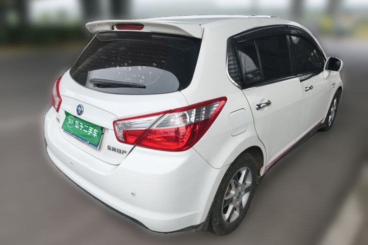 Used Venucia R50 2012 1.6L Manual Luxury Edition Rear Right 45 Deg