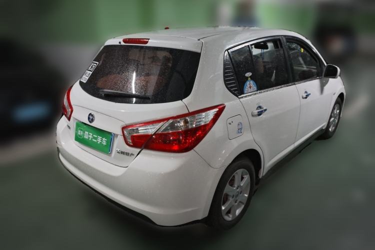 Used Venucia R50 2012 1.6L Automatic Prestige Edition Rear Right 45 Deg