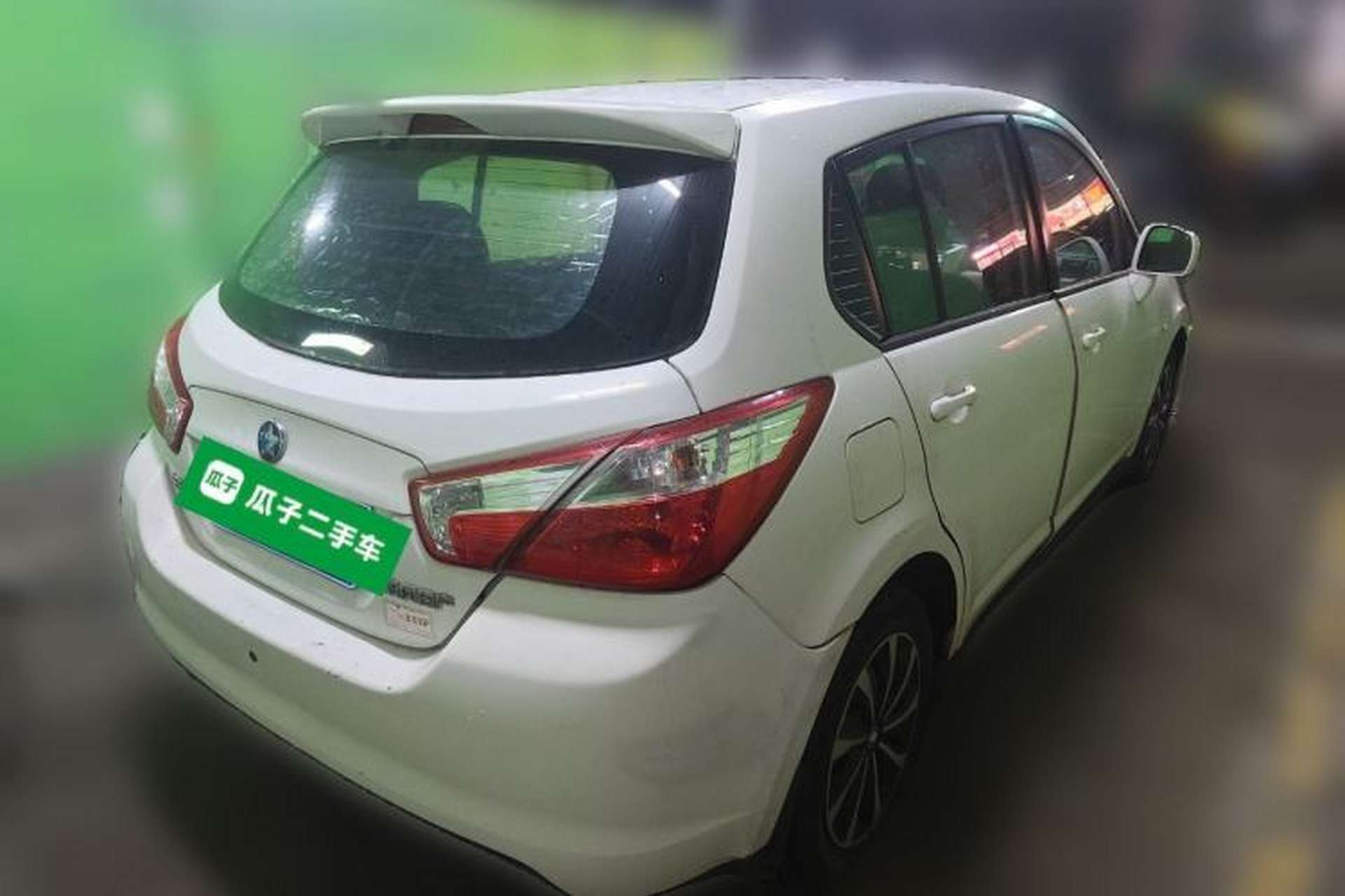 Used Venucia R50 2012 1.6L Automatic Comfort Edition Rear Right 45 Deg