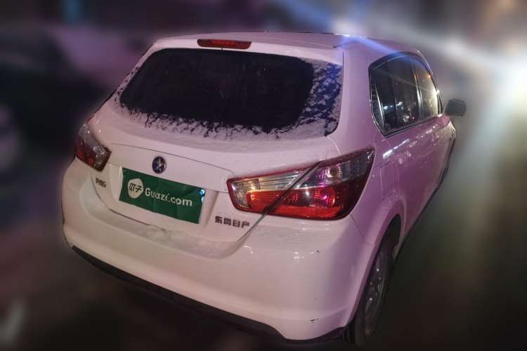 Used Venucia R50 2012 1.6L Automatic Comfort Edition Rear Right 45 Deg
