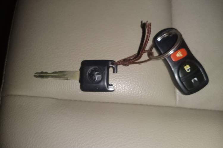 Used Venucia R50 2012 1.6L Manual Luxury Edition Vehicle Key