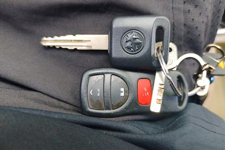 Used Venucia R50 2012 1.6L Manual Luxury Edition Vehicle Key