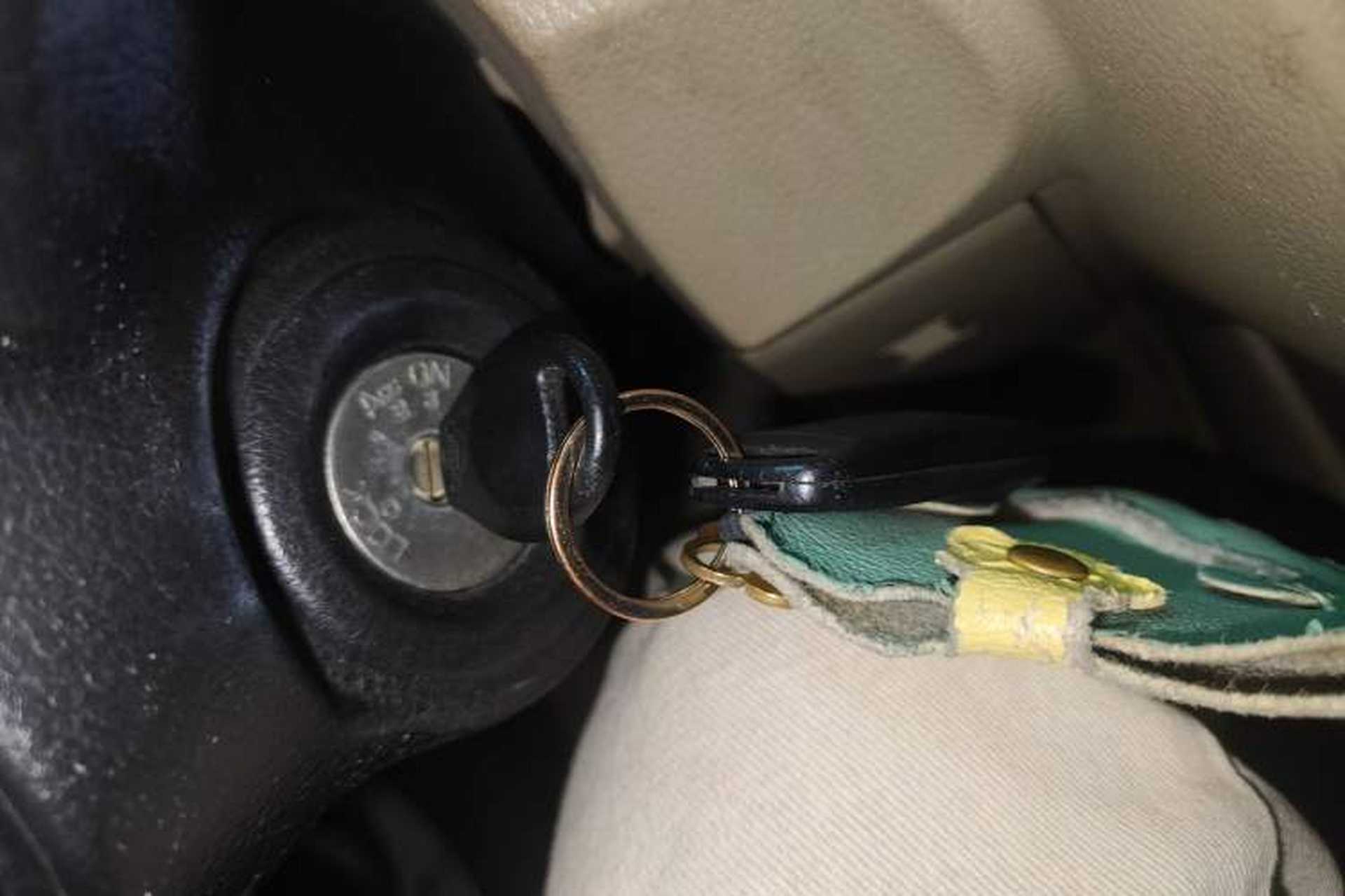 Used Venucia R50 2012 1.6L Automatic Comfort Edition Vehicle Key