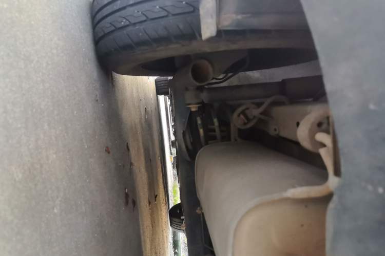 Used Venucia R50 2013 1.6L Manual Fashion Edition Chassis Rear Left