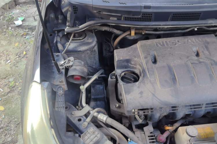 Used Venucia R50 2013 1.6L Manual Fashion Edition Engine Bay Right