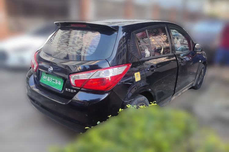 Used Venucia R50 2013 1.6L Manual Fashion Edition Rear Right 45 Deg