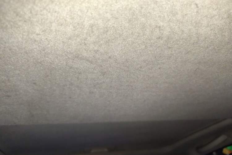 Used Venucia R50 2013 1.6L Automatic Luxury Edition Headliner