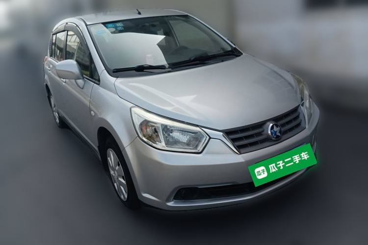 Used Venucia R50 2013 1.6L Manual Fashion Edition Front Right 45 Deg