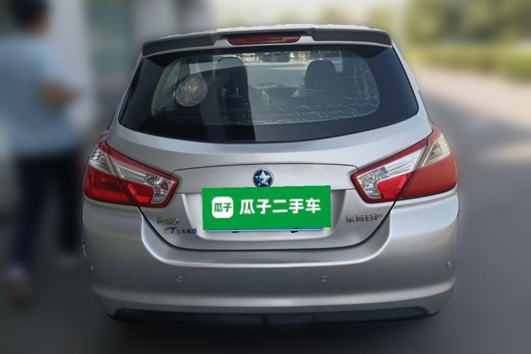 Used Venucia R50 2013 1.6L Manual Fashion Edition Rear