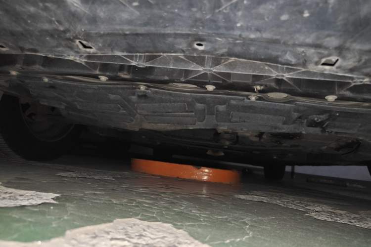 Used Venucia R50 2013 1.6L Automatic Fashion Edition Chassis Front