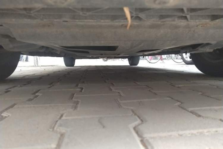 Used Venucia R50 2013 1.6L Automatic Fashion Edition Chassis Front
