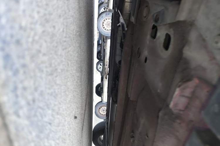 Used Venucia R50 2013 1.6L Automatic Luxury Edition Chassis Front Left