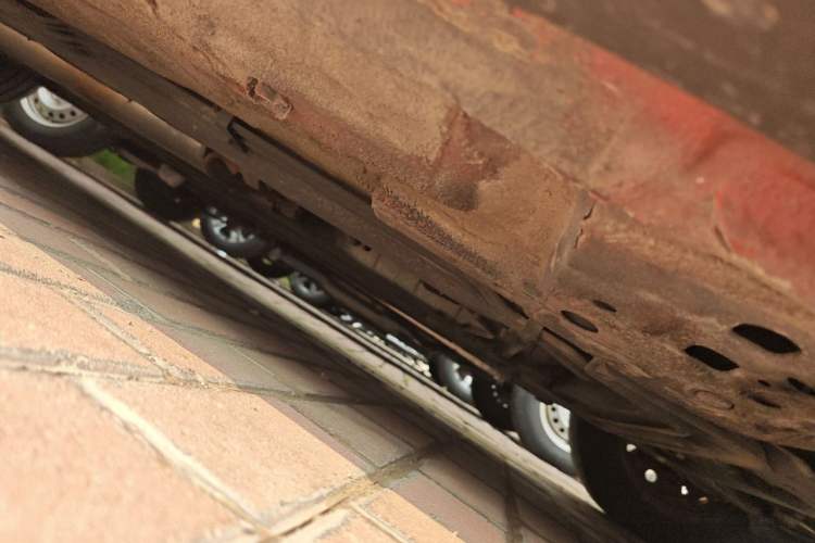 Used Venucia R50 2013 1.6L Automatic Fashion Edition Chassis Front Right