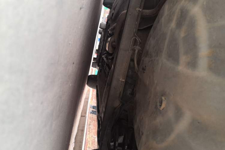 Used Venucia R50 2013 1.6L Automatic Luxury Edition Chassis Rear