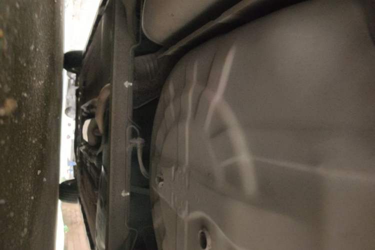 Used Venucia R50 2013 1.6L Manual Fashion Edition Chassis Rear