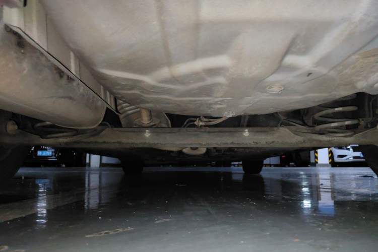 Used Venucia R50 2013 1.6L Automatic Fashion Edition Chassis Rear