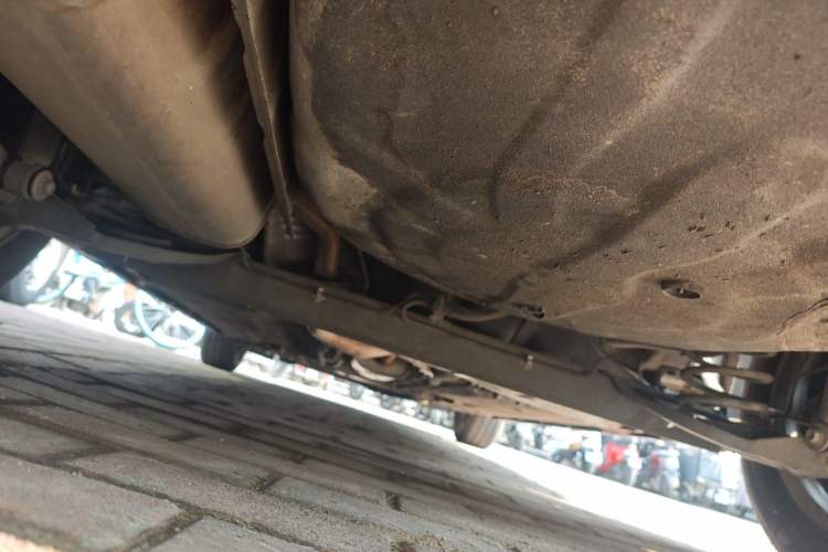 Used Venucia R50 2013 1.6L Automatic Fashion Edition Chassis Rear