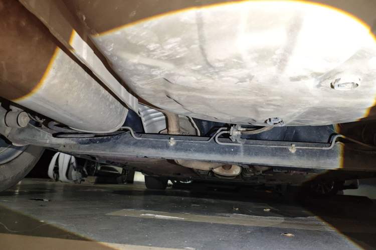 Used Venucia R50 2013 1.6L Automatic Fashion Edition Chassis Rear