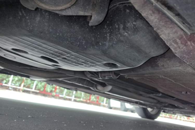 Used Venucia R50 2013 1.6L Manual Fashion Edition Chassis Rear Right