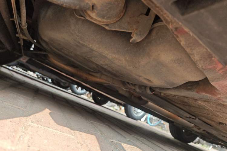 Used Venucia R50 2013 1.6L Automatic Fashion Edition Chassis Rear Right