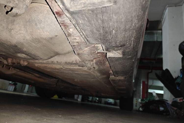 Used Venucia R50 2013 1.6L Automatic Luxury Edition Chassis Rear Right