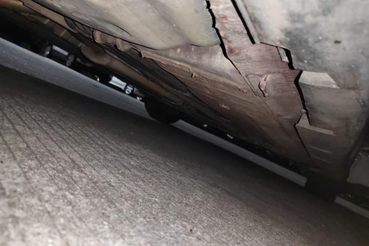 Used Venucia R50 2013 1.6L Manual Fashion Edition Chassis Rear Right