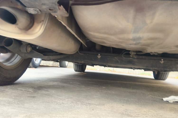 Used Venucia R50 2013 1.6L Manual Fashion Edition Chassis Rear