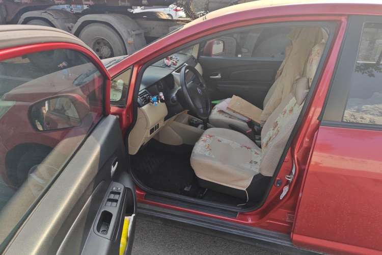 Used Venucia R50 2013 1.6L Automatic Fashion Edition Driver Seat