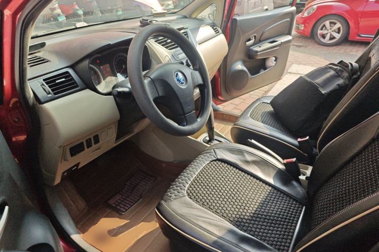 Used Venucia R50 2013 1.6L Automatic Fashion Edition Driver Seat