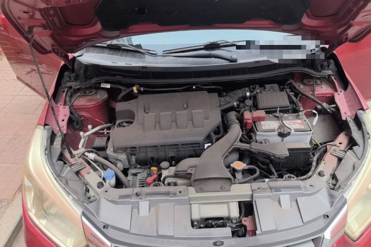 Used Venucia R50 2013 1.6L Automatic Luxury Edition Engine Bay