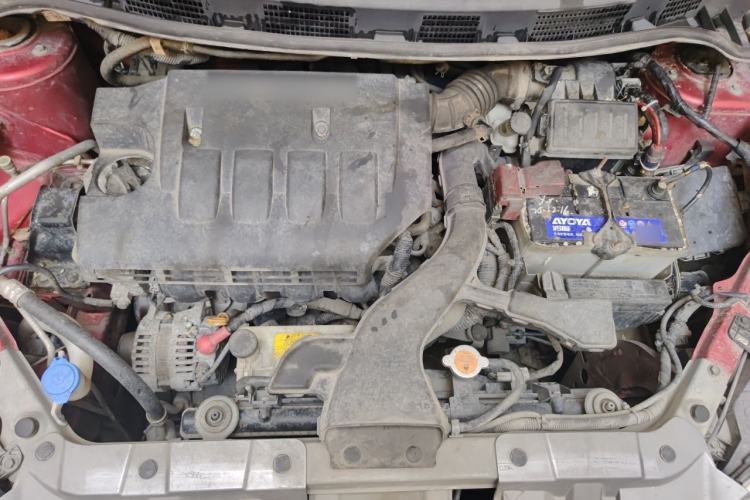 Used Venucia R50 2013 1.6L Manual Fashion Edition Engine Bay