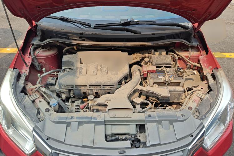 Used Venucia R50 2013 1.6L Manual Fashion Edition Engine Bay