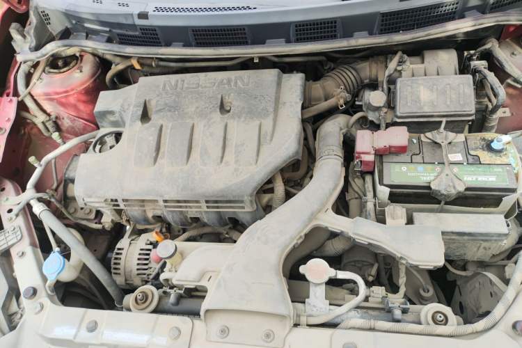 Used Venucia R50 2013 1.6L Automatic Luxury Edition Engine Bay
