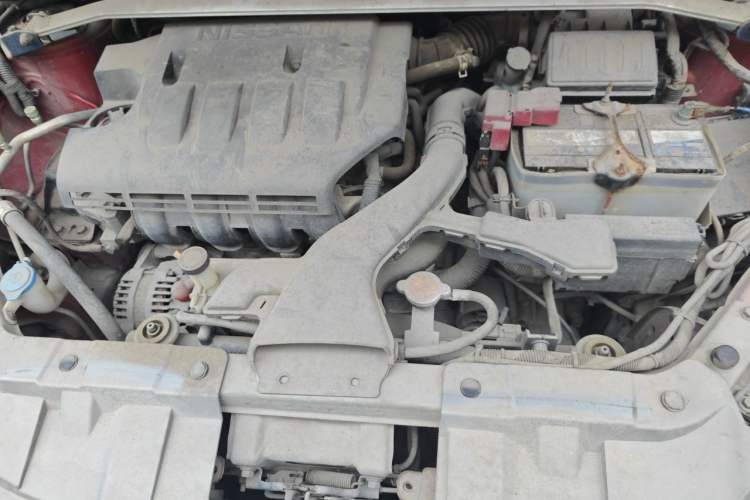 Used Venucia R50 2013 1.6L Automatic Fashion Edition Engine Bay