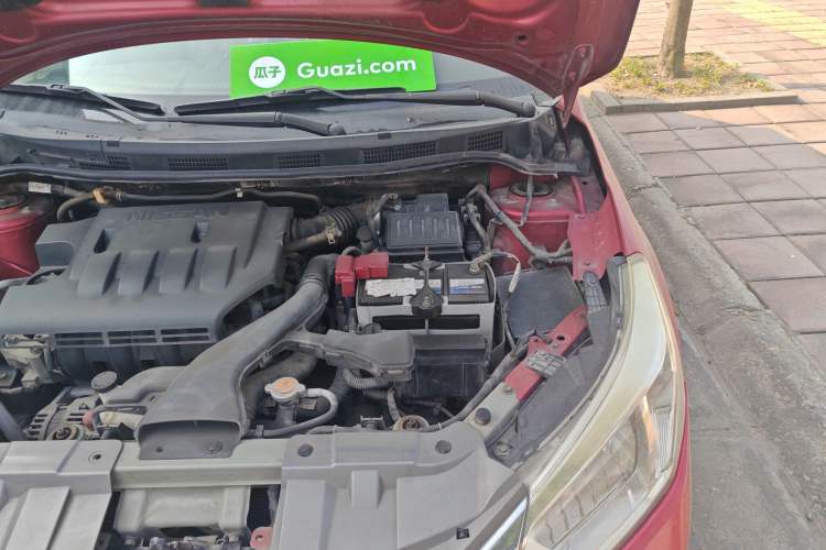 Used Venucia R50 2013 1.6L Automatic Fashion Edition Engine Bay Left