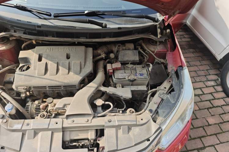 Used Venucia R50 2013 1.6L Automatic Fashion Edition Engine Bay Left