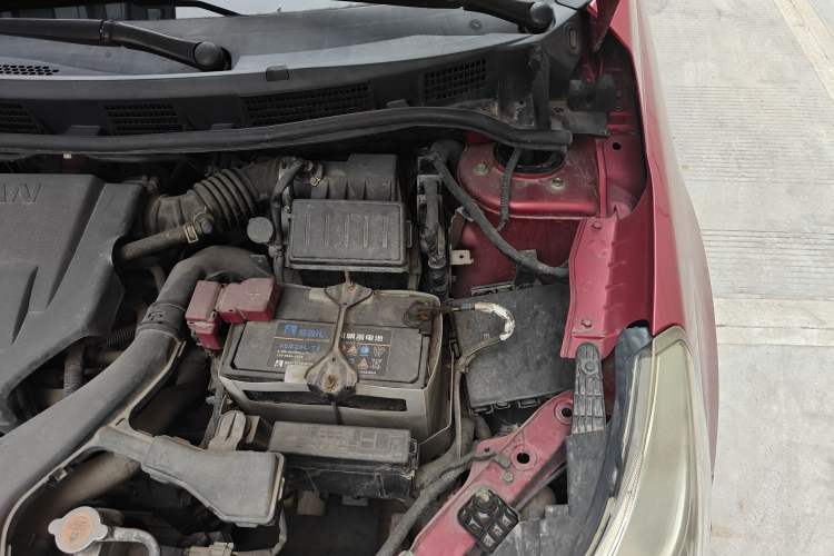 Used Venucia R50 2013 1.6L Manual Fashion Edition Engine Bay Left