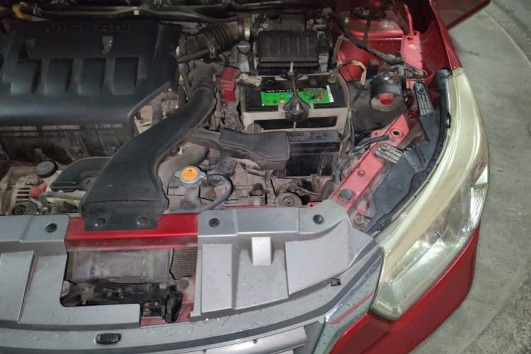 Used Venucia R50 2013 1.6L Manual Fashion Edition Engine Bay Left