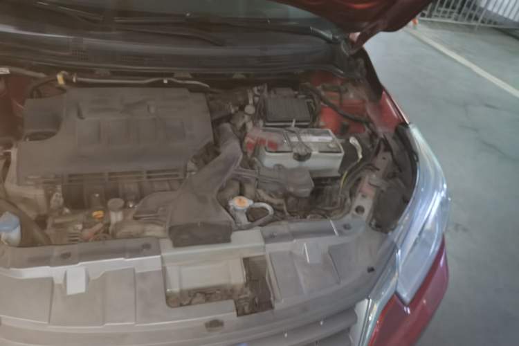 Used Venucia R50 2013 1.6L Automatic Fashion Edition Engine Bay Left
