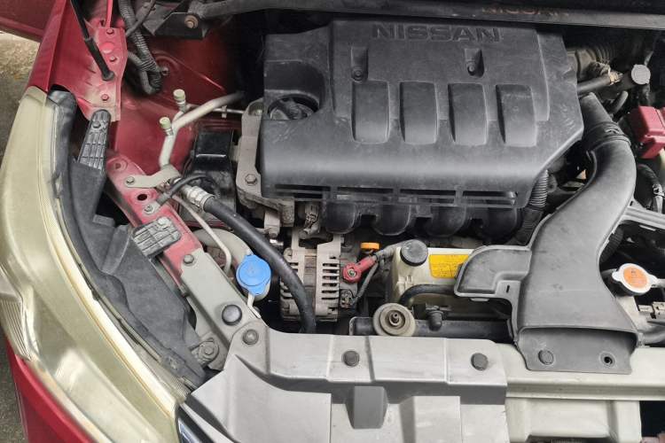Used Venucia R50 2013 1.6L Automatic Fashion Edition Engine Bay Right