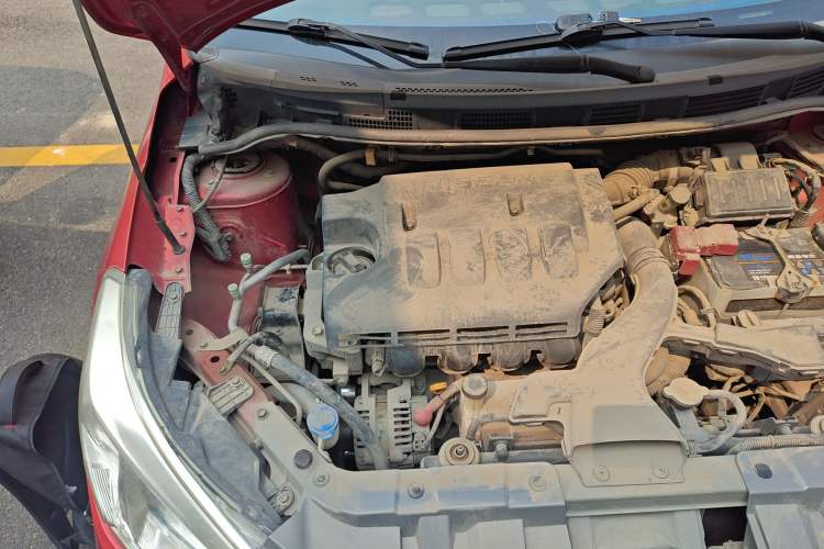 Used Venucia R50 2013 1.6L Manual Fashion Edition Engine Bay Right