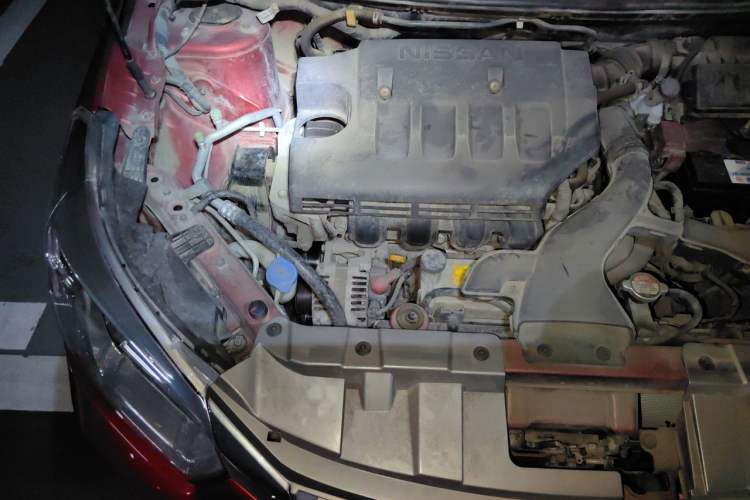 Used Venucia R50 2013 1.6L Automatic Fashion Edition Engine Bay Right