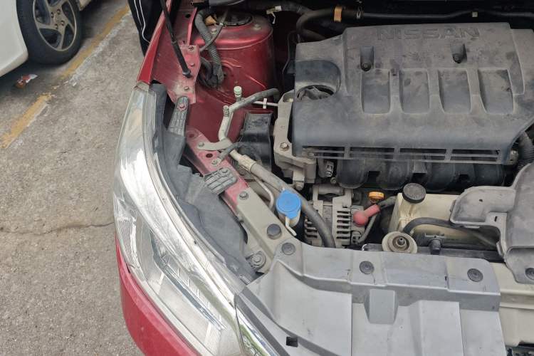 Used Venucia R50 2013 1.6L Manual Fashion Edition Engine Bay Right