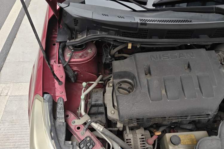Used Venucia R50 2013 1.6L Manual Fashion Edition Engine Bay Right