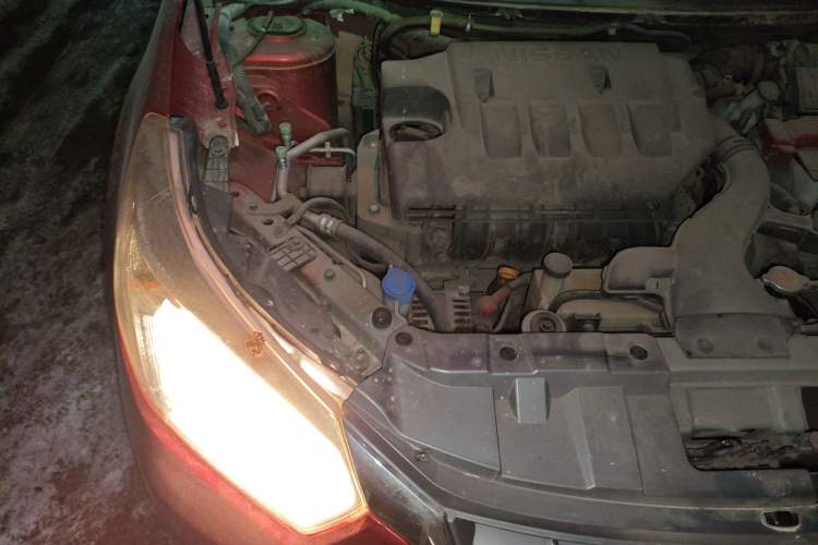 Used Venucia R50 2013 1.6L Automatic Fashion Edition Engine Bay Right