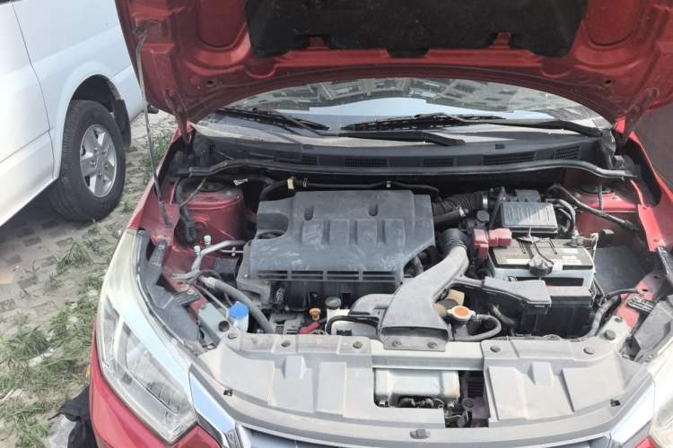 Used Venucia R50 2013 1.6L Manual Fashion Edition Engine Bay Right