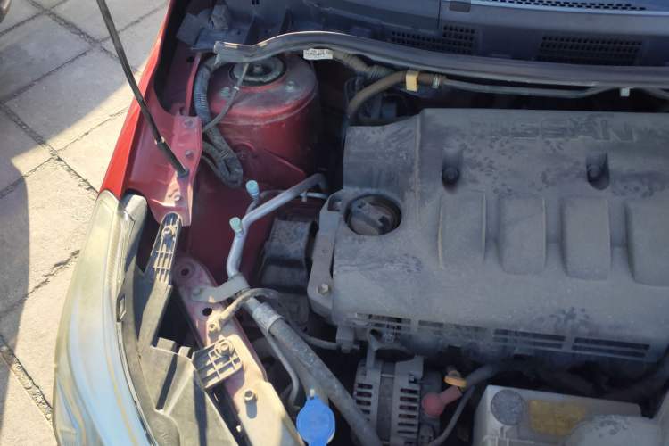 Used Venucia R50 2013 1.6L Automatic Fashion Edition Engine Bay Right